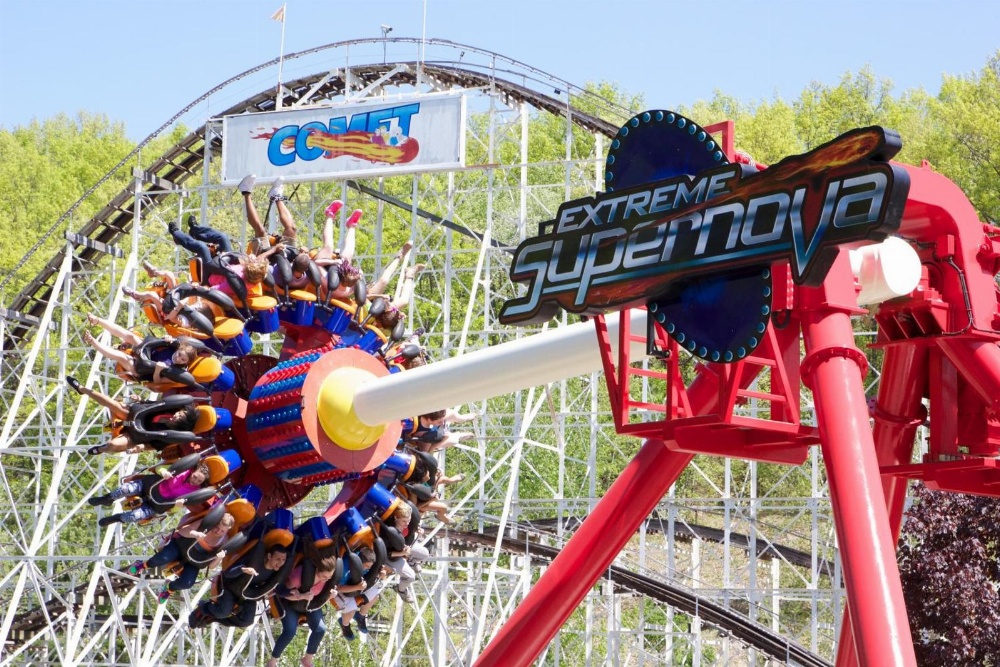 Six Flags Great Escape Lodge & Indoor Waterpark Main image